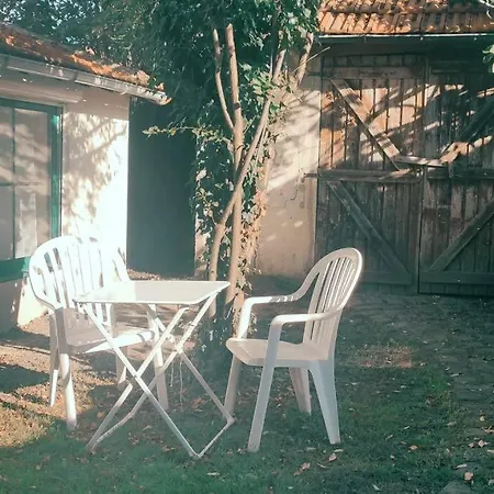 Apartment Maisonnette Avec Jardin - Proche Paris - *