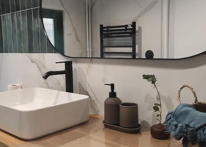 Maisonnette Avec Jardin - Proche Paris -