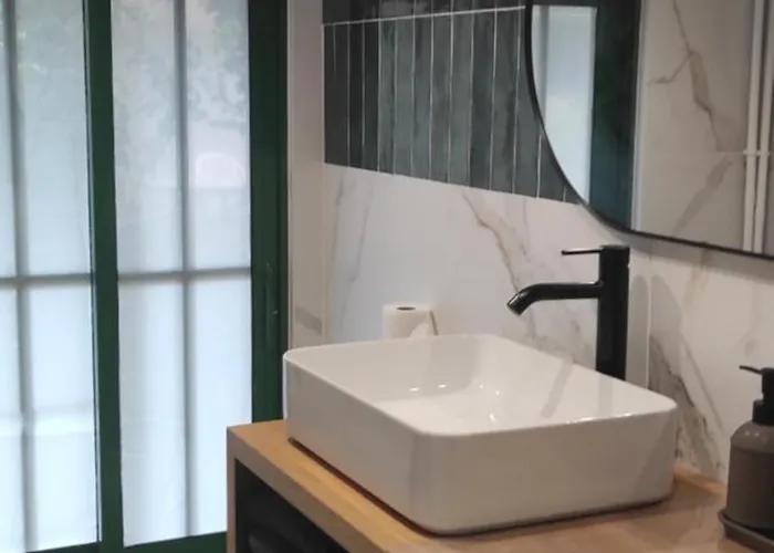 Maisonnette Avec Jardin - Proche Paris - アパート Gagny